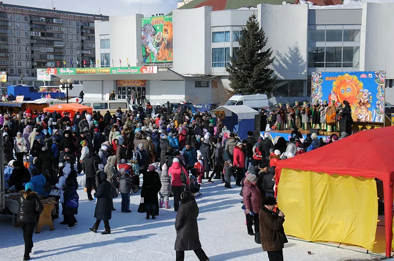 21 февраля на ЦГЯ горожане проводили Масленицу