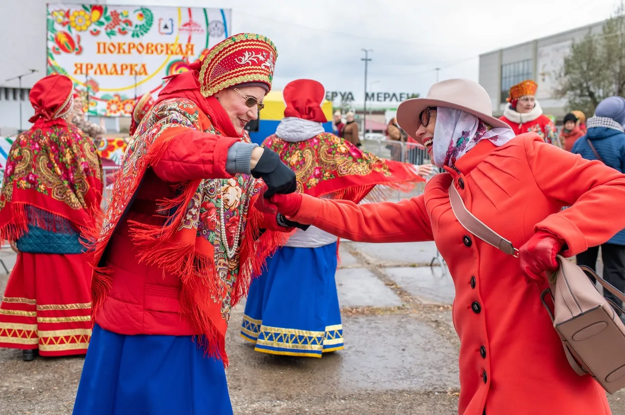 Покров на ЦГЯ